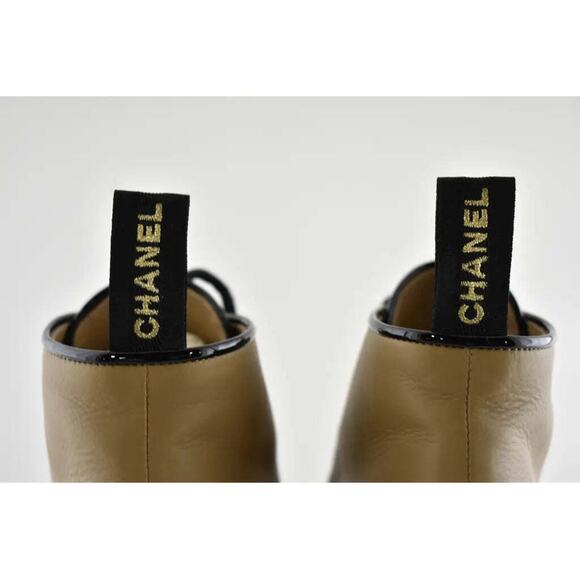 Chanel 20B Beige Black Leather Pearl CC Combat Lace Up Tie Ankle Short Boot 36 - Picture 9 of 10